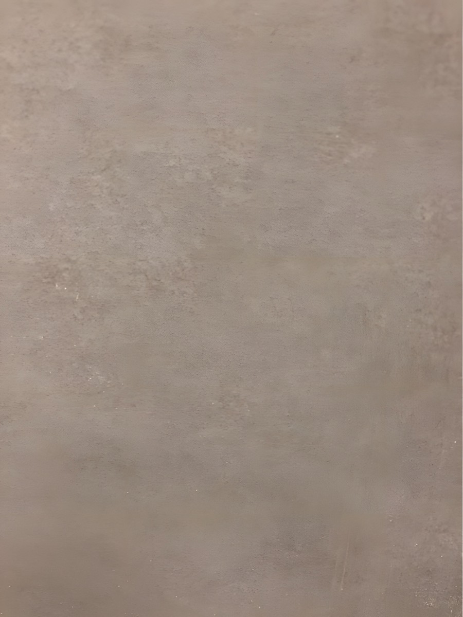 Superficie in gres porcellanato effetto cemento color taupe